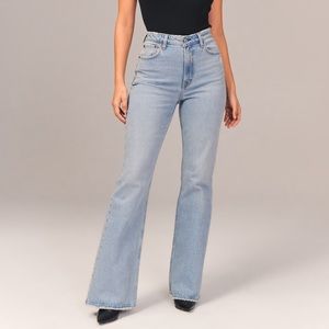 A&F Curve Love Jeans